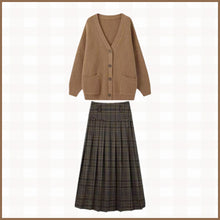 画像をギャラリービューアに読み込む, 【2点セット】イチョウ並木を散歩する日のオーバーサイズカーディガンとチェックスカートのコーデセット_N3156