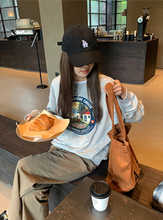 画像をギャラリービューアに読み込む, 【50%オフ】チーズケーキを買いに行く日のグラフィックスウェット_N1531