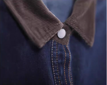 画像をギャラリービューアに読み込む, ショートカットが似合う女の子のオーバーサイズデニムシャツ_N1789