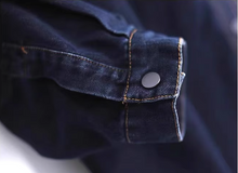 画像をギャラリービューアに読み込む, ショートカットが似合う女の子のオーバーサイズデニムシャツ_N1789