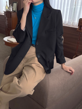画像をギャラリービューアに読み込む, 休日に図書館へ行く女の子のテーラードオーバージャケット_N2113