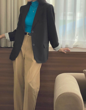 画像をギャラリービューアに読み込む, 休日に図書館へ行く女の子のテーラードオーバージャケット_N2113