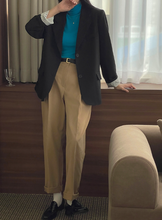 画像をギャラリービューアに読み込む, 休日に図書館へ行く女の子のテーラードオーバージャケット_N2113