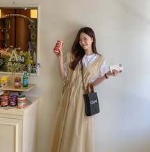 画像をギャラリービューアに読み込む, 雑貨屋さん巡りが好きな女の子のウエストギャザーVネックジャンパースカート_N3496