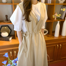 画像をギャラリービューアに読み込む, 雑貨屋さん巡りが好きな女の子のウエストギャザーVネックジャンパースカート_N3496