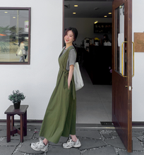 画像をギャラリービューアに読み込む, 雑貨屋さん巡りが好きな女の子のウエストギャザーVネックジャンパースカート_N3496