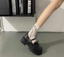 画像をギャラリービューアに読み込む, 喫茶店のマスターと仲良しなあの子のポイントリボンメリージェーンシューズ_N3228