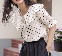 画像をギャラリービューアに読み込む, シャンゼリゼ通りですれ違ったあの子のフリルドットブラウス_N3537