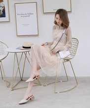 画像をギャラリービューアに読み込む, パリのカフェテラスでクロワッサンの香りに包まれた朝の厚底サンダル_K0029