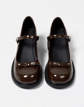 画像をギャラリービューアに読み込む, 路地裏のカフェで恋が始まった日のパンプス_K0033