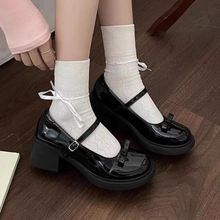 画像をギャラリービューアに読み込む, 路地裏のカフェで恋が始まった日のパンプス_K0033