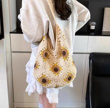 画像をギャラリービューアに読み込む, ひまわりのような編み目が揺れるマルシェのショルダーバッグ_K0040