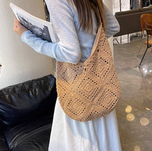 画像をギャラリービューアに読み込む, ひまわりのような編み目が揺れるマルシェのショルダーバッグ_K0040
