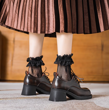 画像をギャラリービューアに読み込む, プラハの古本屋で見つけた物語のレースアップシューズ_K0039