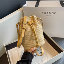 画像をギャラリービューアに読み込む, 素足でサンダルを履いた休日に似合うショルダーバッグ_K0044