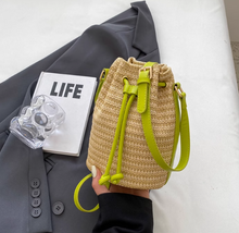 画像をギャラリービューアに読み込む, 素足でサンダルを履いた休日に似合うショルダーバッグ_K0044