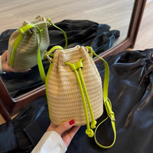 画像をギャラリービューアに読み込む, 素足でサンダルを履いた休日に似合うショルダーバッグ_K0044