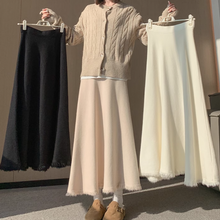 画像をギャラリービューアに読み込む, ニットの温度で優しく包まれる、アトリエ通いのスカート_K0134
