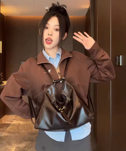 画像をギャラリービューアに読み込む, 図書館の帰り道、肩にかけたのはこのヴィンテージバッグ_K0150