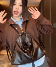 画像をギャラリービューアに読み込む, 図書館の帰り道、肩にかけたのはこのヴィンテージバッグ_K0150