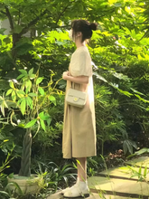 画像をギャラリービューアに読み込む, 夏の風に髪をなびかせ、彼と手を繋いだ木漏れ日デートワンピース_K0151