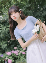 画像をギャラリービューアに読み込む, 麦わら帽子と笑顔の記憶、ひと夏のきらめきを纏うフリルトップス_K0157