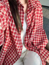 画像をギャラリービューアに読み込む, ラテと映える、ルーズシルエットのギンガムチェックシャツ_K0132