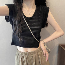 画像をギャラリービューアに読み込む, 軽やかで涼しげな雰囲気を纏う透かし編みトップス_K0050
