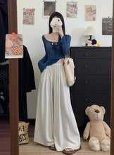 画像をギャラリービューアに読み込む, 静かな雨音を聞きながら洗濯物をたたむ日のワイドパンツ_K0079