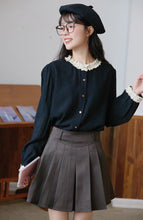 画像をギャラリービューアに読み込む, 美術館でときめきが起こるフリルバイカラーブラウス_N3408