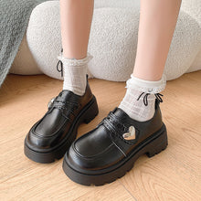 画像をギャラリービューアに読み込む, イチゴミルクが好きなあの子のメタルハート厚底ローファー_N3227