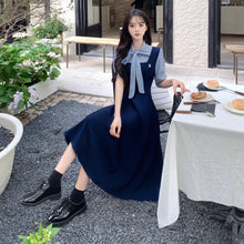 画像をギャラリービューアに読み込む, 落ち葉舞う並木道を歩くときのクラシカルガーリーワンピース_K0142