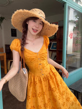 画像をギャラリービューアに読み込む, カリブ海の空と波にとける少女の、刺繍と風をまとう編みワンピース_K0080