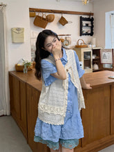 画像をギャラリービューアに読み込む, 風鈴の音が遠くで鳴る日、やさしい重ね着で迎える朝ごはん時間_K0107