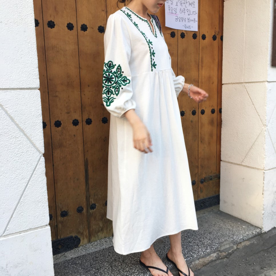 アンティーク　ワンピース 60％オフ】アンティーク刺繍ワンピース_N0655 – coko tokyo