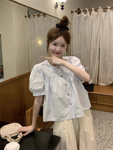 画像をギャラリービューアに読み込む, カフェの窓辺でレモンパイを食べながら恋の続きを考えていた日のブラウス_K0024