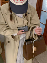 画像をギャラリービューアに読み込む, 下北沢のヴィンテージショップで見つけたバイカラートートバッグ_N3184