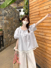 画像をギャラリービューアに読み込む, 野ばらの咲くカフェテラスで秘密を話した日のブラウス_K0035