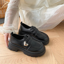 画像をギャラリービューアに読み込む, イチゴミルクが好きなあの子のメタルハート厚底ローファー_N3227