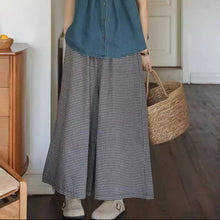 画像をギャラリービューアに読み込む, 書斎で紅茶を淹れる女の子のナチュラルコーデセット_K0176