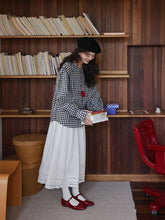 画像をギャラリービューアに読み込む, 行きつけの喫茶店で紅茶を飲む日のフリルブラウス_N3472