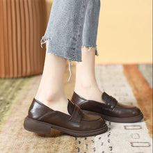 画像をギャラリービューアに読み込む, 大学の講義帰りに寄り道した古本屋で響くクラシックシューズ_K0185