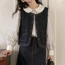 画像をギャラリービューアに読み込む, 秋のキャンパスでノートを抱えて教室へ向かうレトロスクールコーデ_K0193