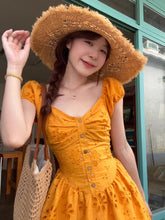 画像をギャラリービューアに読み込む, カリブ海の空と波にとける少女の、刺繍と風をまとう編みワンピース_K0080