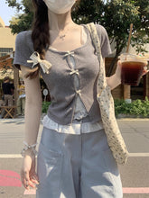 画像をギャラリービューアに読み込む, 駅のホームでバイバイしたあとの胸の高鳴りが続いていたリボントップス_K0025