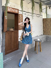 画像をギャラリービューアに読み込む, レースの胸元に秘密を隠して歩く夜風の中のドレスワンピース_K0066