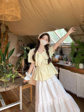 画像をギャラリービューアに読み込む, 森のアトリエで紅茶を淹れる午後のブラウス_K0016