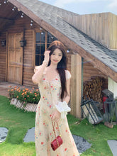 画像をギャラリービューアに読み込む, 小さなログハウスと花の庭にぴったりだった夏の恋のワンピース_K0020