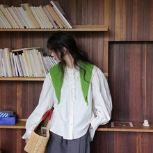 画像をギャラリービューアに読み込む, 行きつけの喫茶店で紅茶を飲む日のフリルブラウス_N3472