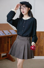 画像をギャラリービューアに読み込む, 美術館でときめきが起こるフリルバイカラーブラウス_N3408